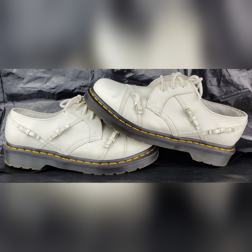 Dr Martens Womens 1461 White Bow Smooth Leather Oxford Shoes - Size US 8 - FLAWS
